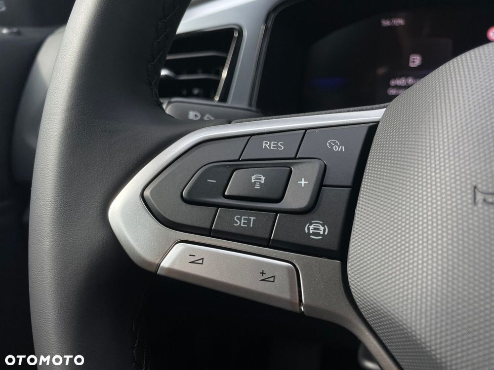 Volkswagen T-Roc 1.5 TSI Life Plus DSG - 17