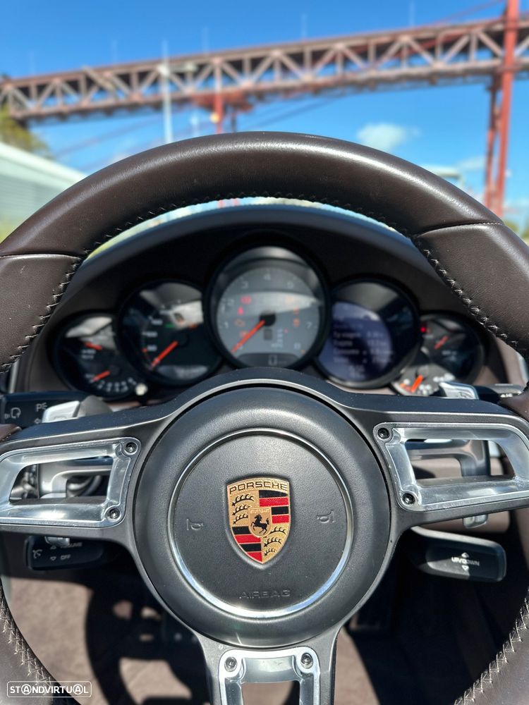 Porsche 911 (991) Carrera S PDK - 25