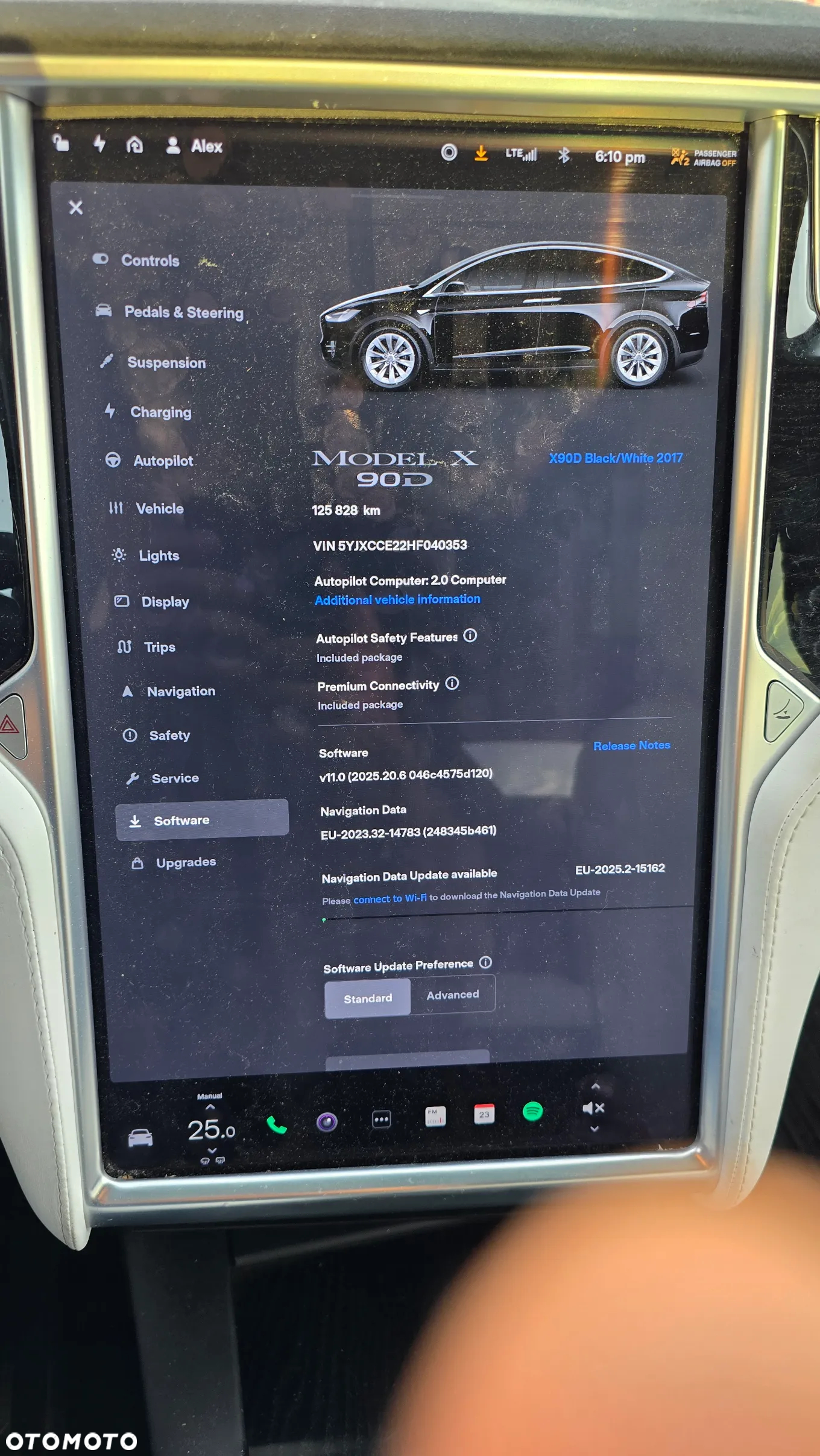 Tesla Model X Long Range Plus - 12