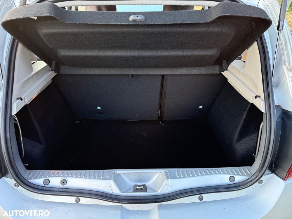 Dacia Sandero 1.0 SCe Laureate - 12