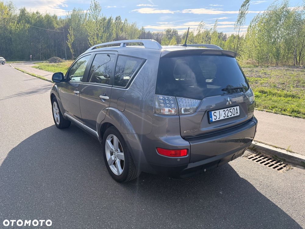 Mitsubishi Outlander 2.4 Intense + CVT - 5