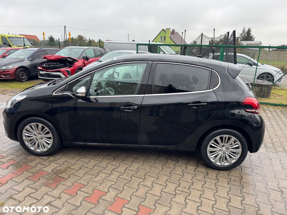 Peugeot 208 1.6 BlueHDi Allure S&S - 13