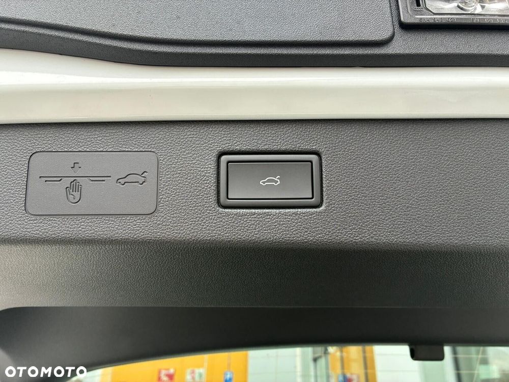 Volkswagen T-Roc - 27