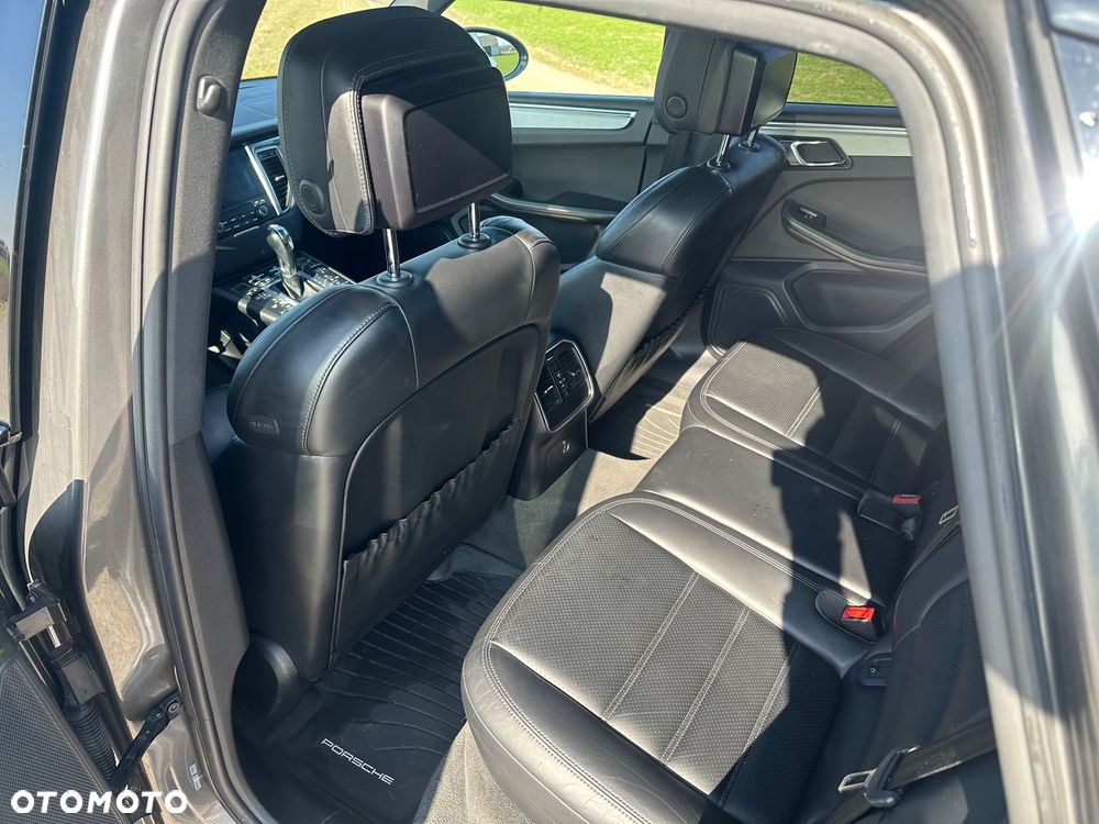 Porsche Macan - 11