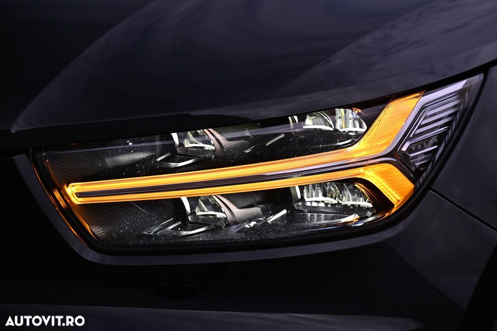 VOLVO XC40 2019 — imagine 31