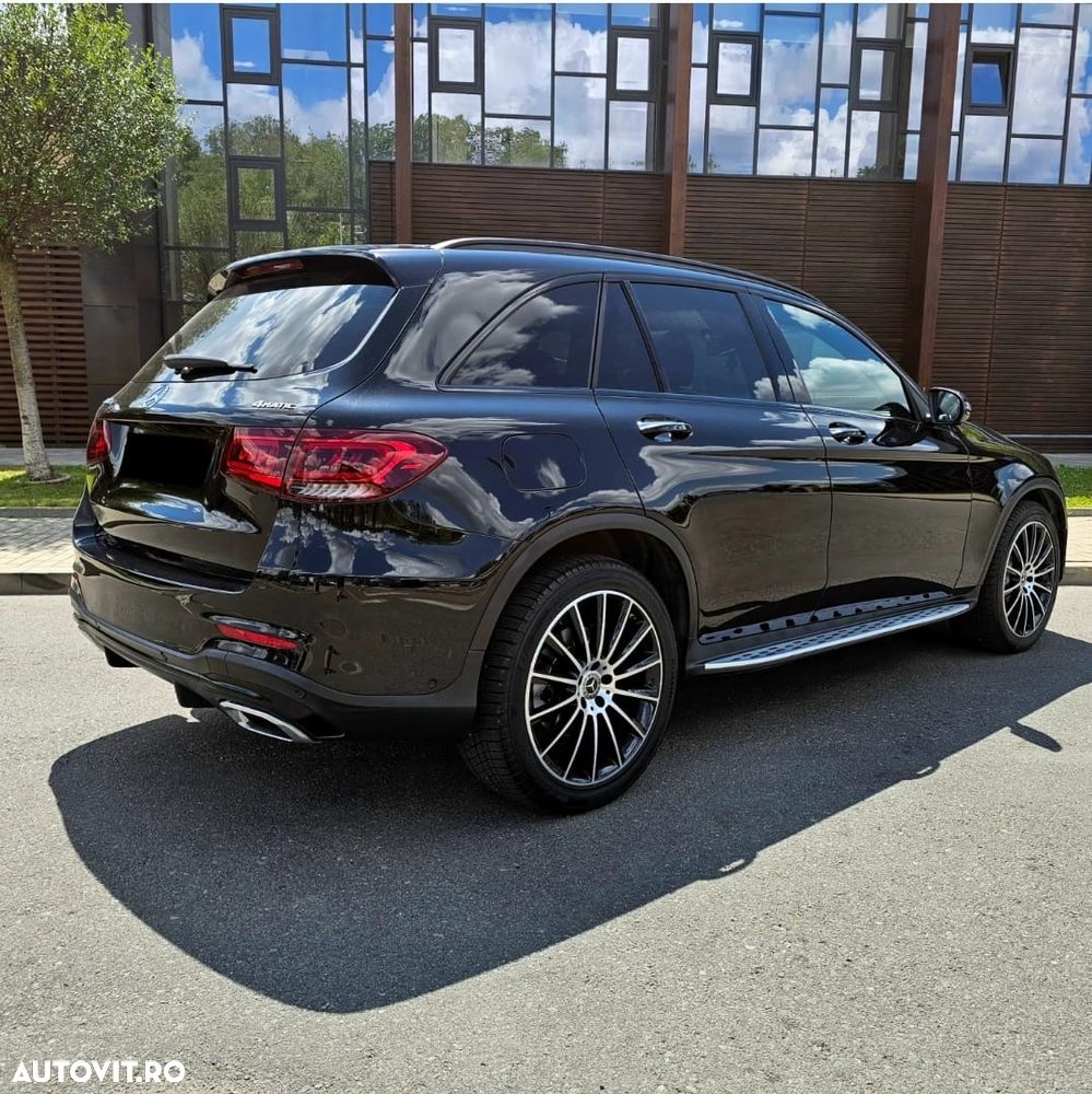Mercedes-Benz GLC 300 d 4MATIC - 7