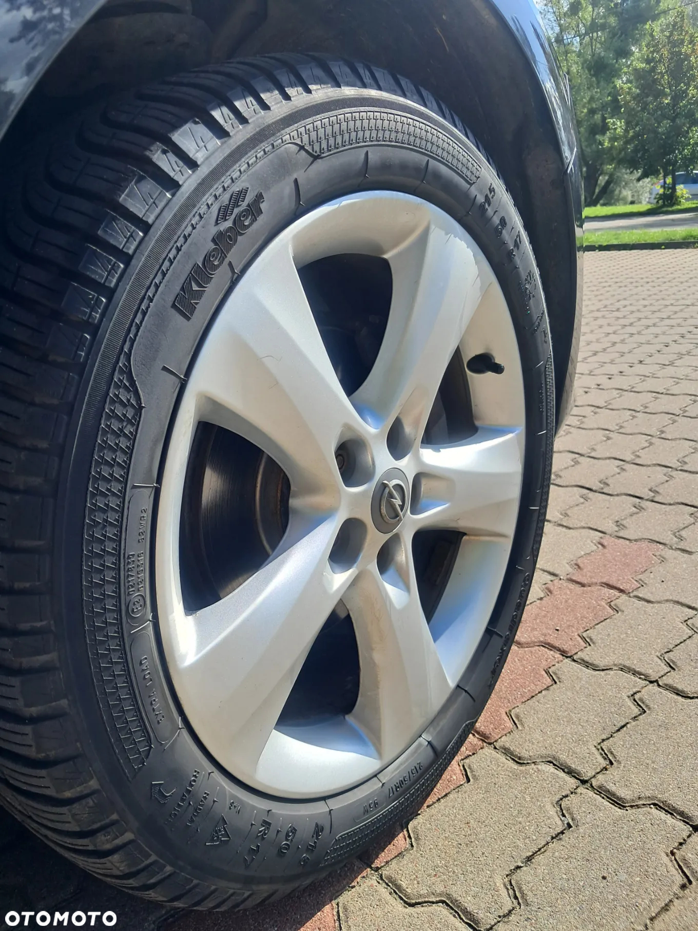Opel Astra IV 1.4 T Cosmo - 19
