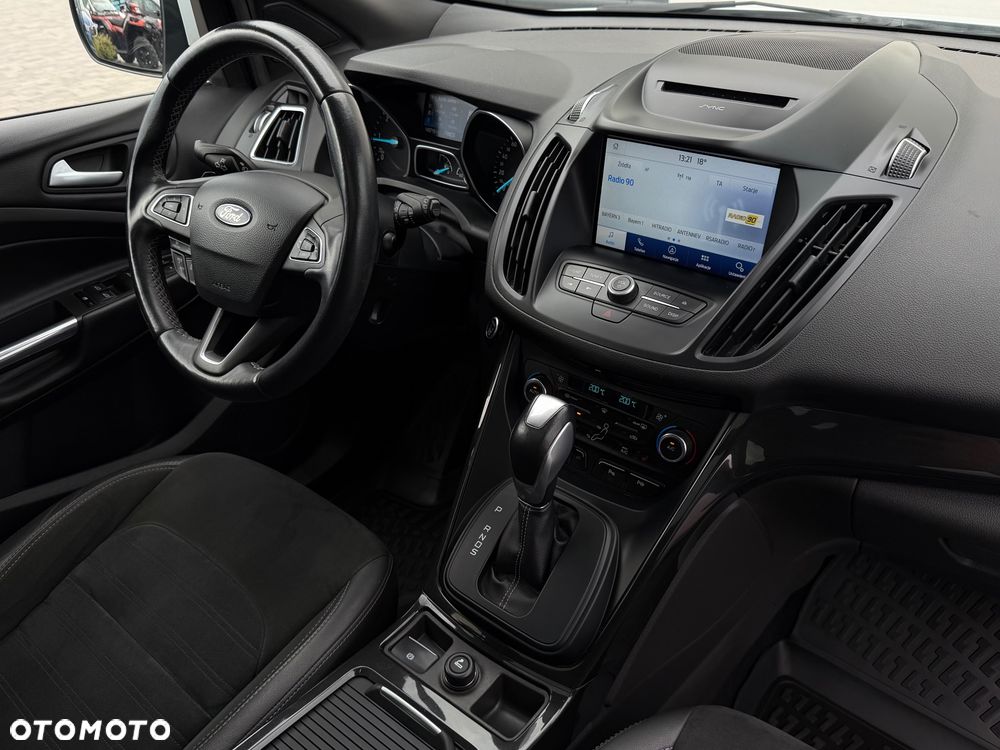 Ford Kuga 2.0 TDCi 4x4 ST-Line - 27