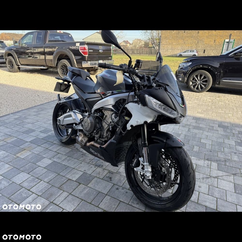 Aprilia Tuono - 3