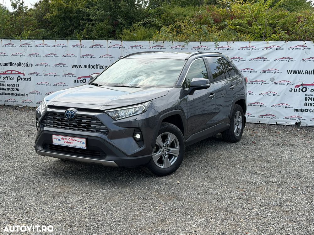 Toyota RAV4 - 1