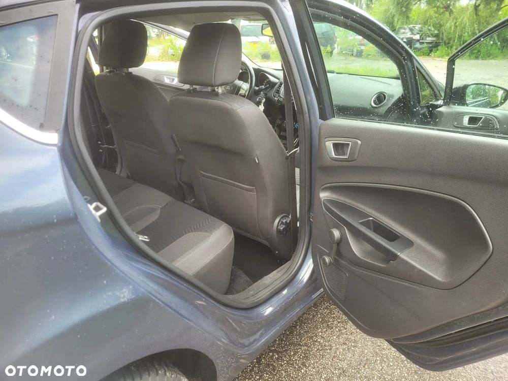 Ford Fiesta 1.0 EcoBoost STart-Stop Titanium - 24