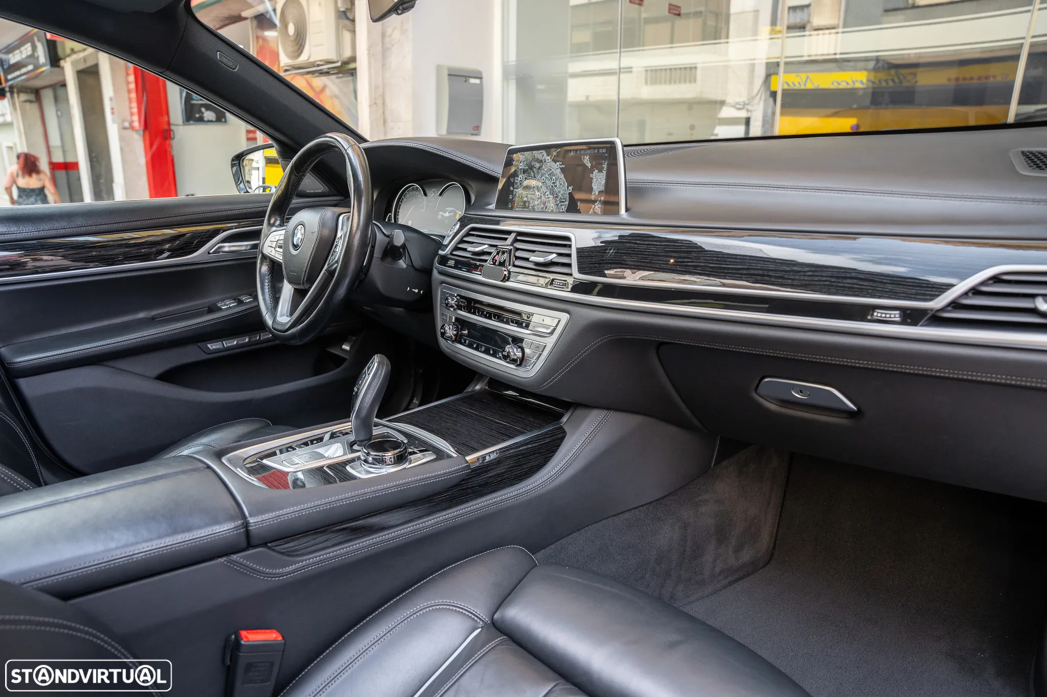 BMW 740 d xDrive Pack M - 12