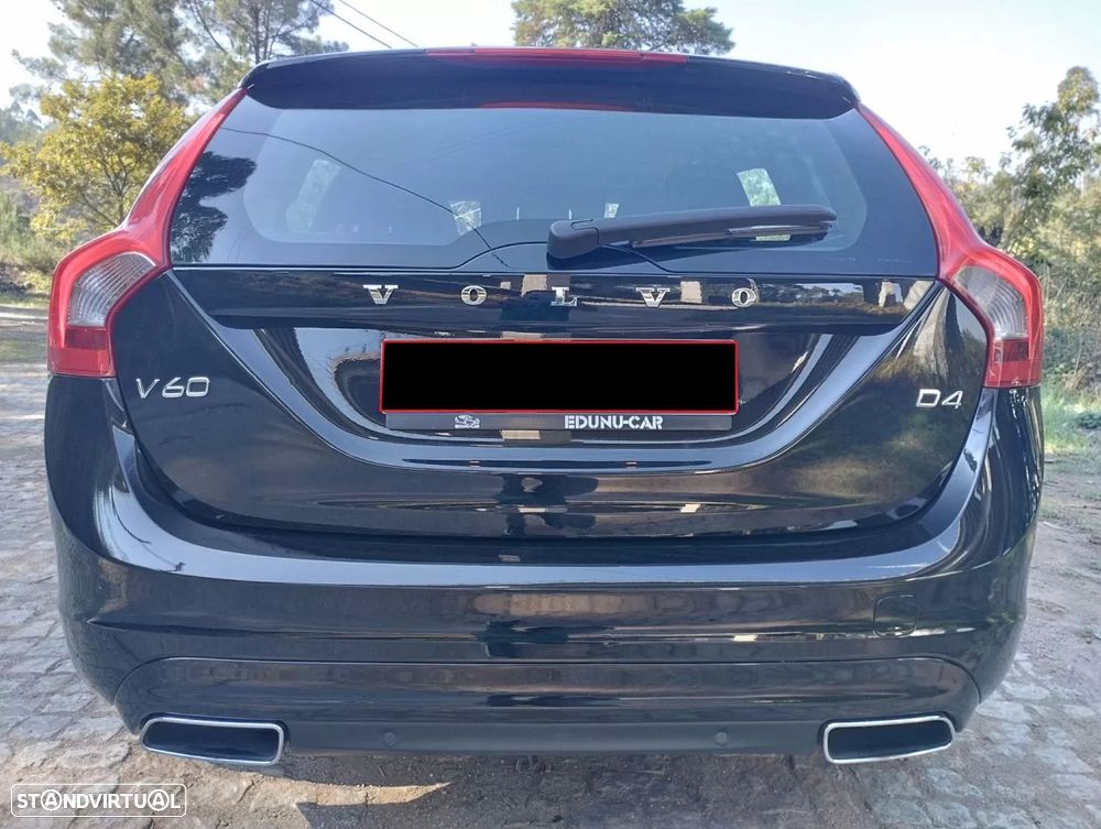 Volvo V60 2.0 D4 Momentum Eco Geartronic - 6