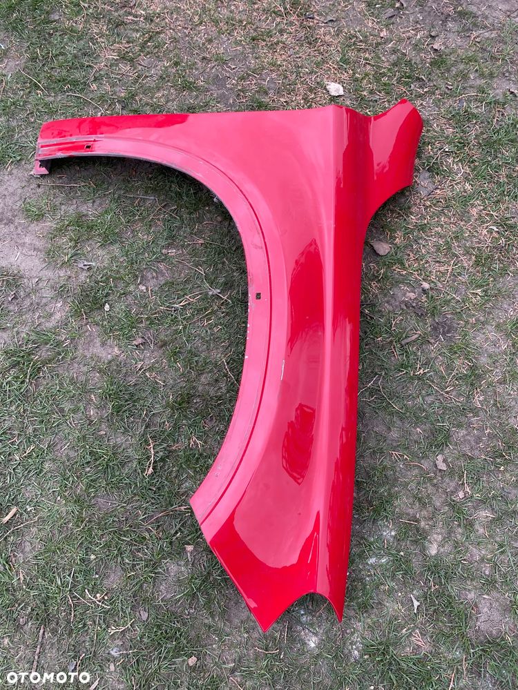 MERCEDES gla 156 amg blotnik prawy kolor 589 igla - 2