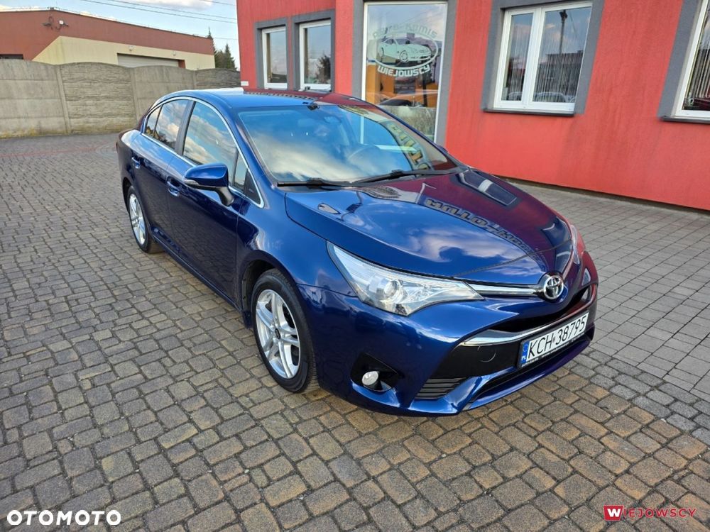 Toyota Avensis - 2