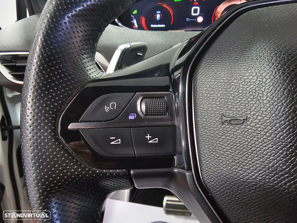 Peugeot 3008 1.5 BlueHDi GT Line EAT8 - 16