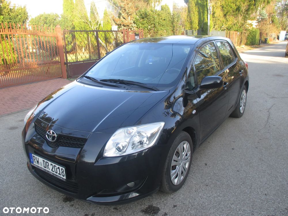 Toyota Auris 1.6 VVT-i Terra - 1