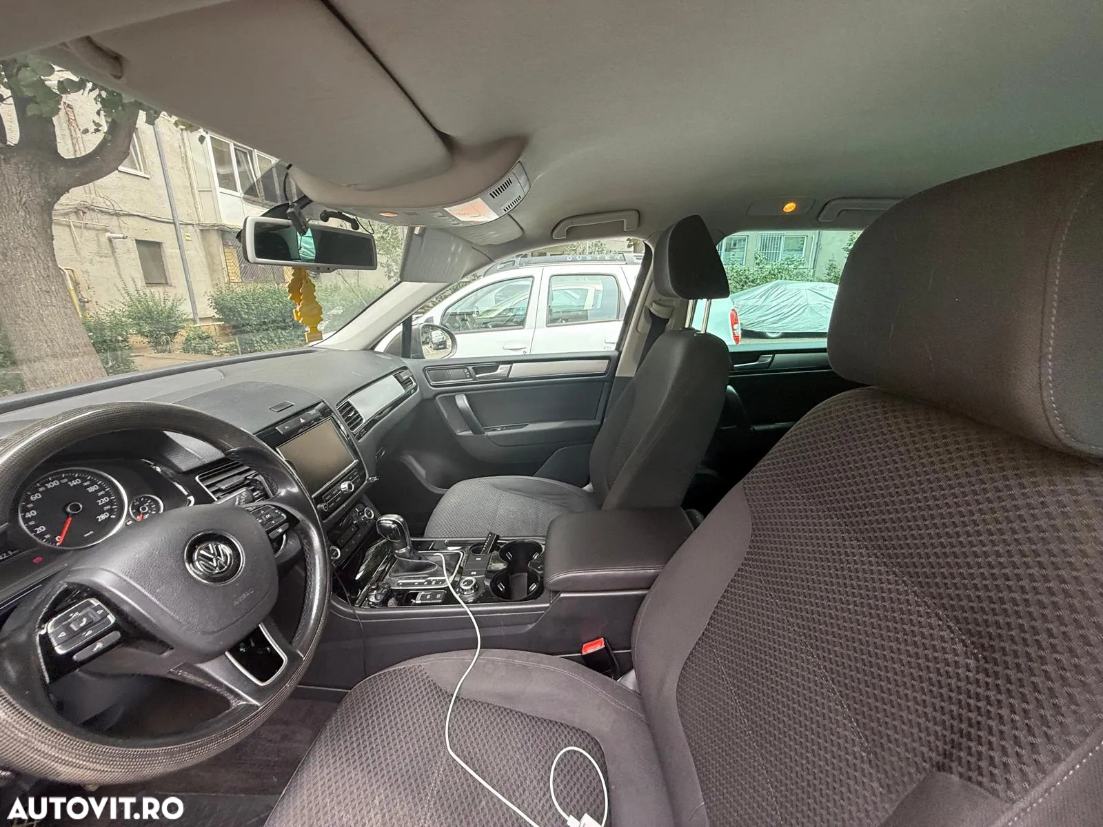 Volkswagen Touareg 3.0 V6 TDI BMT - 23