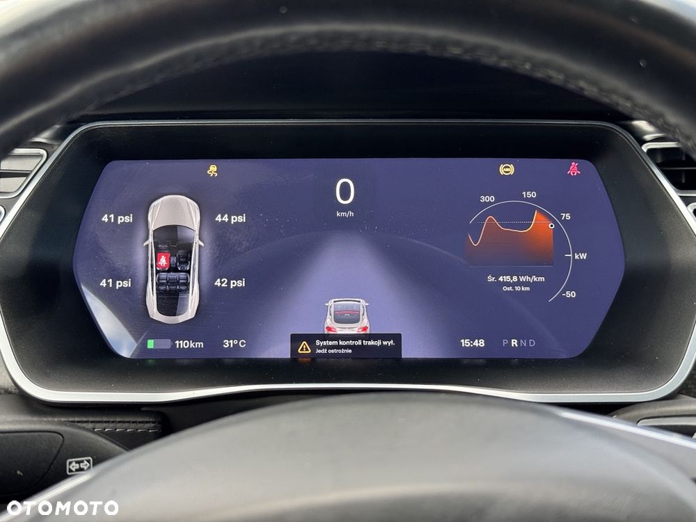 Tesla Model S - 5