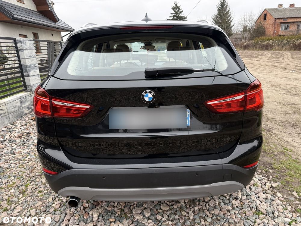 BMW X1 sDrive18d Advantage - 11