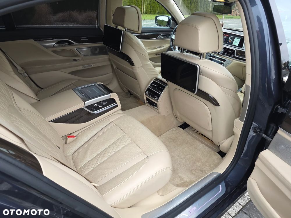 BMW Seria 7 730d xDrive - 6