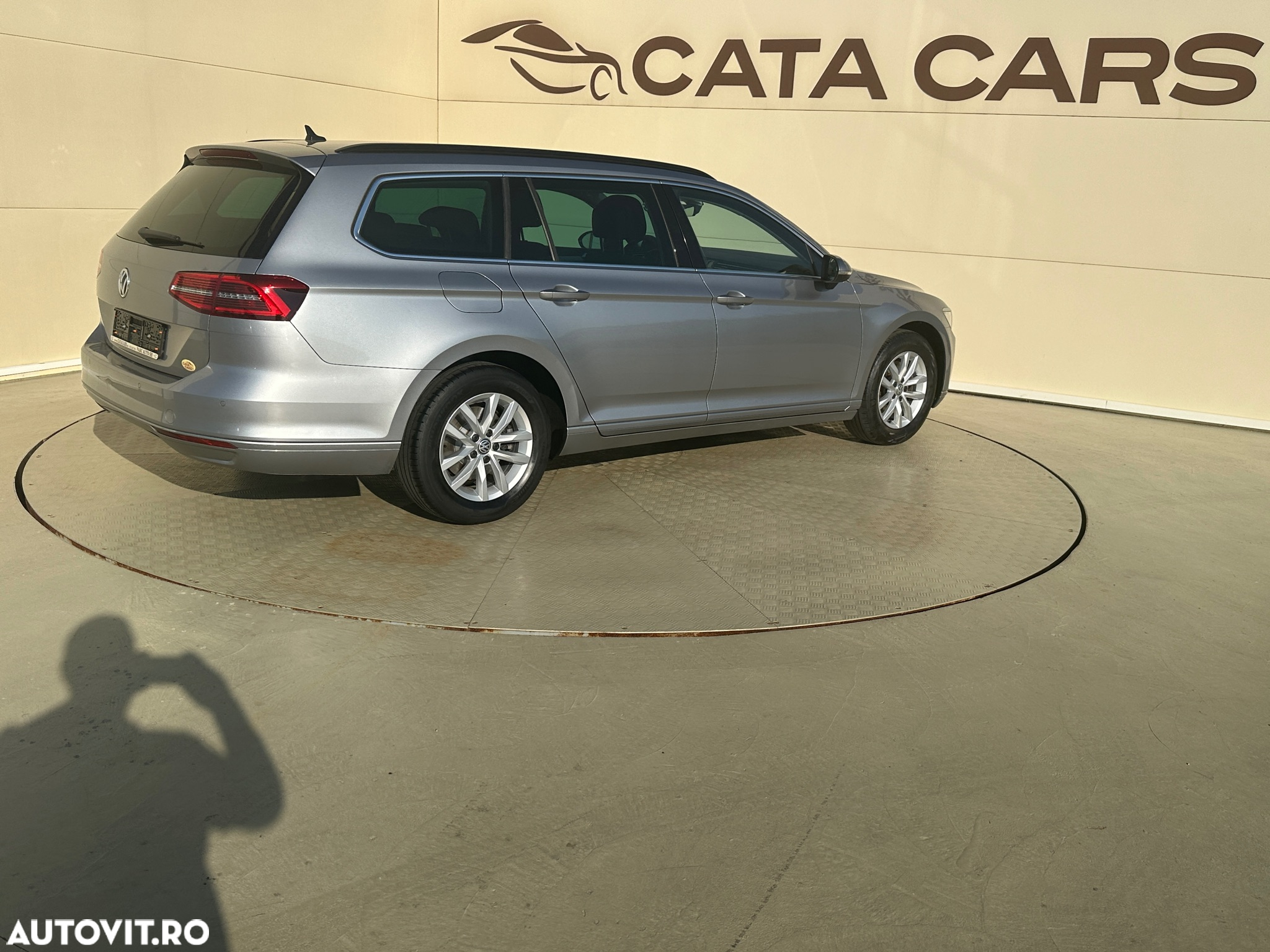 Volkswagen Passat Variant 2.0 TDI DSG (BlueMotion Technology) Comfortline - 13