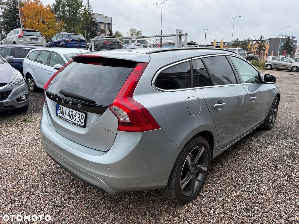 Volvo V60 2014 photo 5