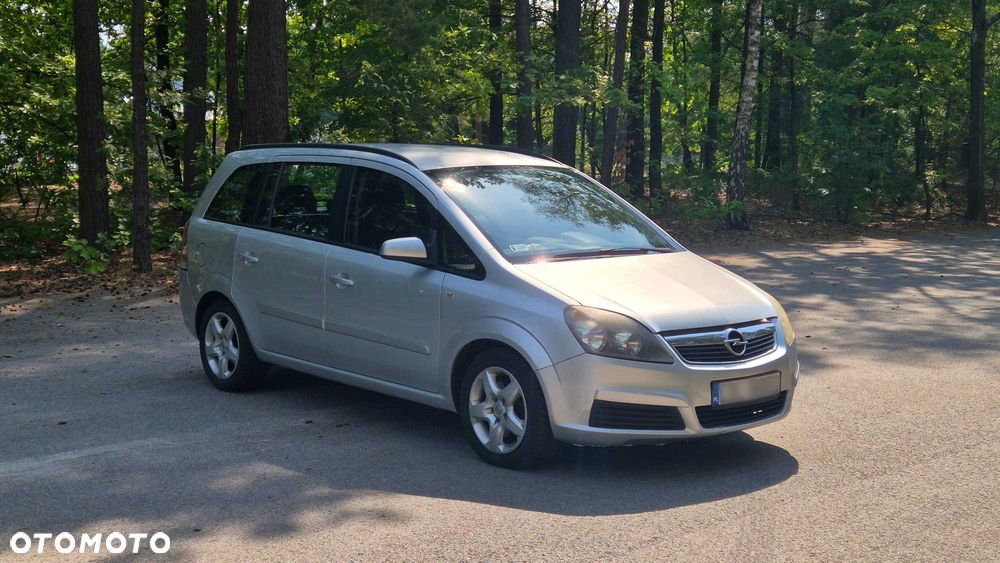 Opel Zafira - 1