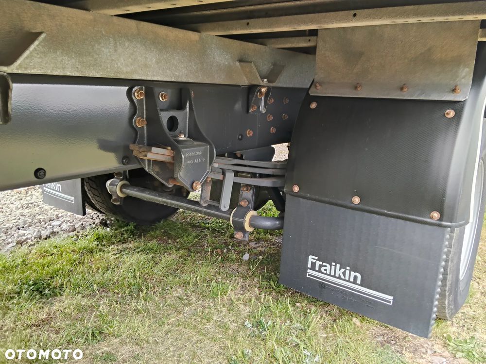 Renault D 12 - 13