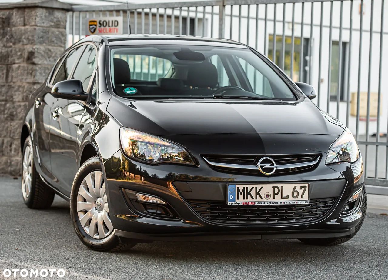 Opel Astra 1.4 Turbo Exklusiv - 1