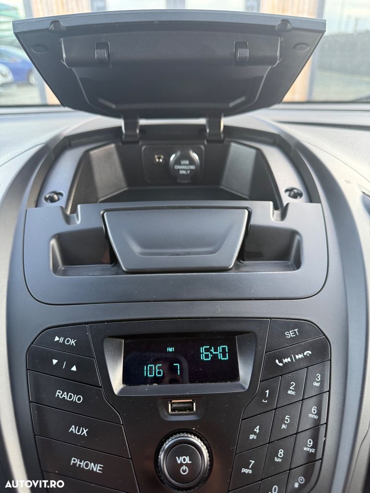 Ford TRANSIT-COURIER - 18