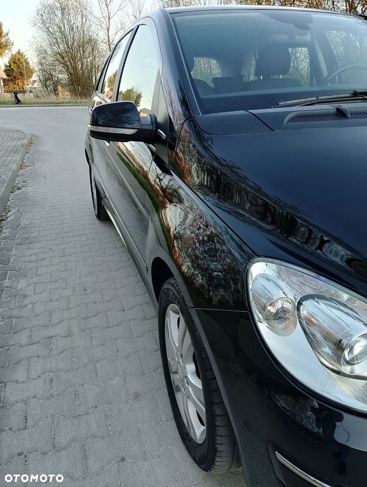 Mercedes-Benz Klasa B 180 BlueEFFICIENCY SPORT EDITION - 10