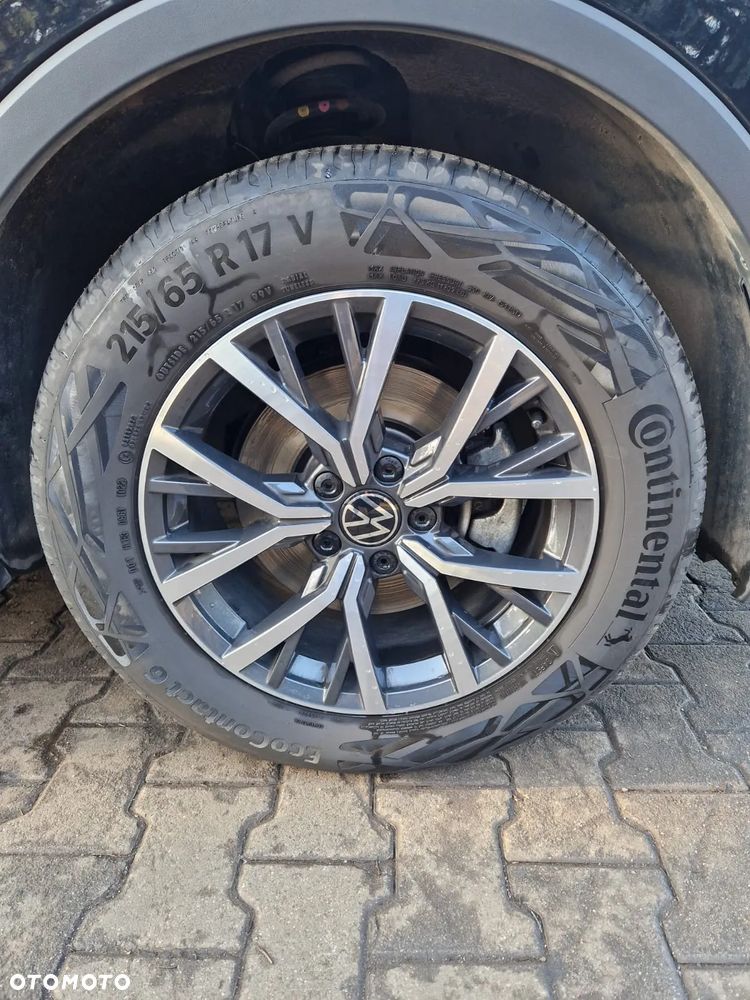 Volkswagen Tiguan - 31
