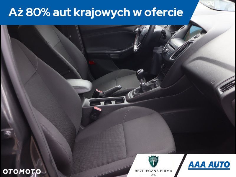 Ford Focus - 10