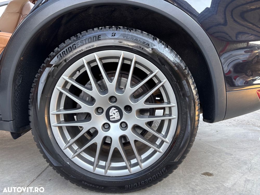 Porsche Cayenne - 7