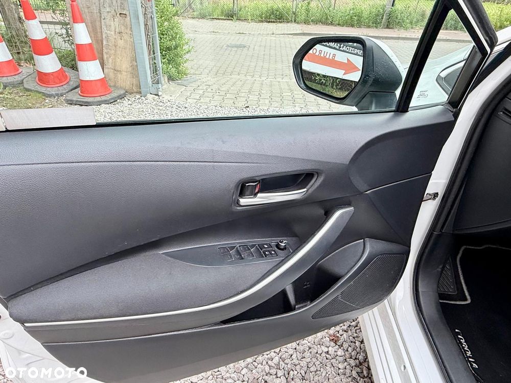 Toyota Corolla 1.8 Hybrid Comfort - 21