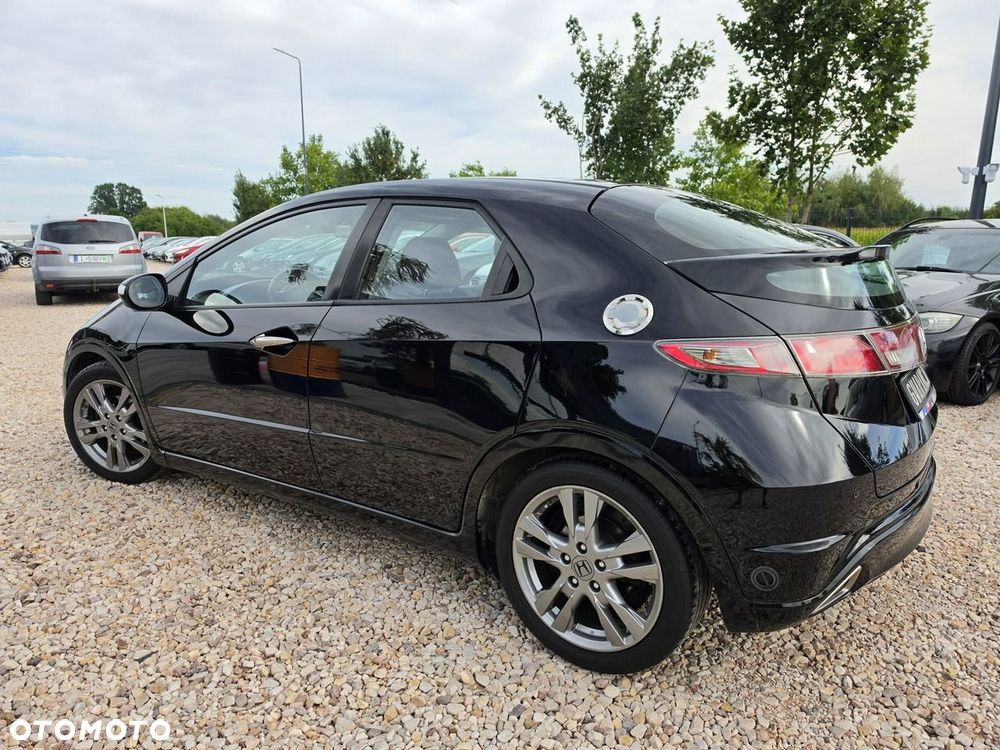 Honda Civic 1.8 Sport - 10