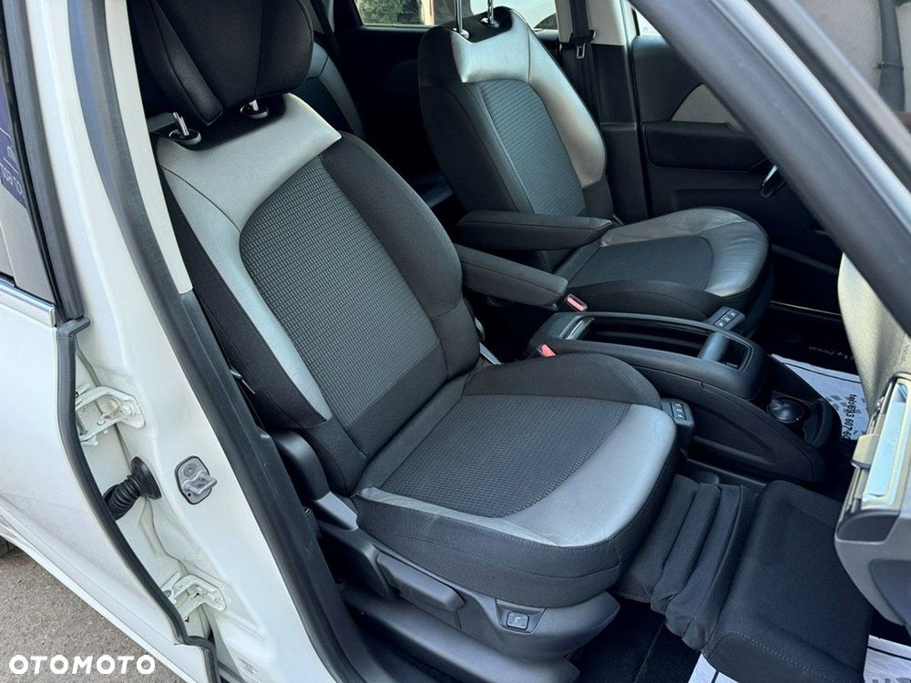 Citroën C4 Picasso - 28