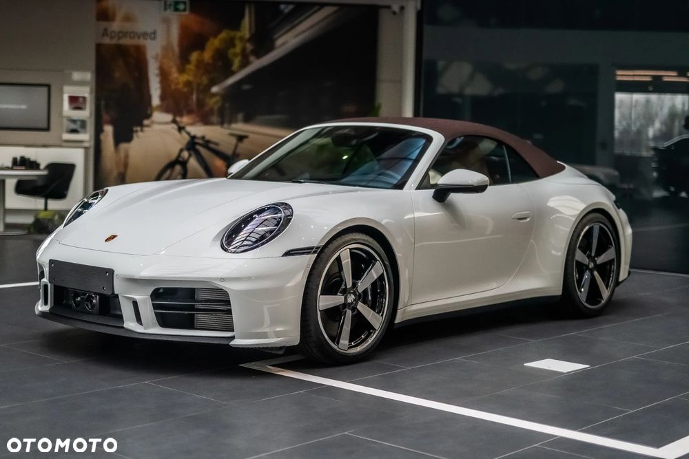 Porsche 911 Carrera S - 2