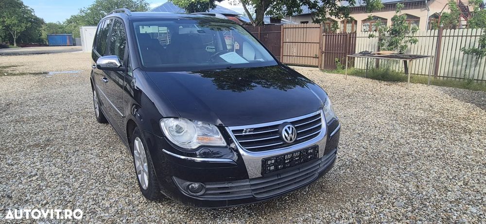 Volkswagen Touran 2.0 TDI DPF DSG Trendline - 2
