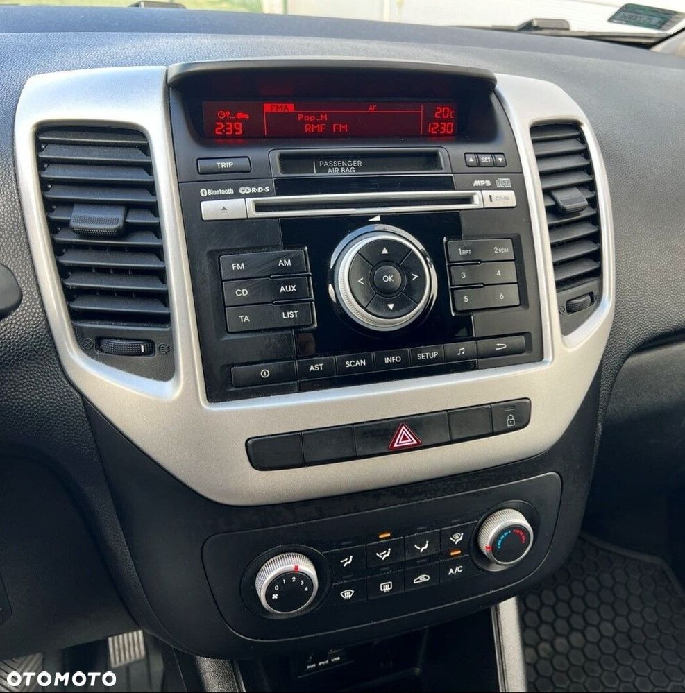 Kia Venga 1.6 M - 19