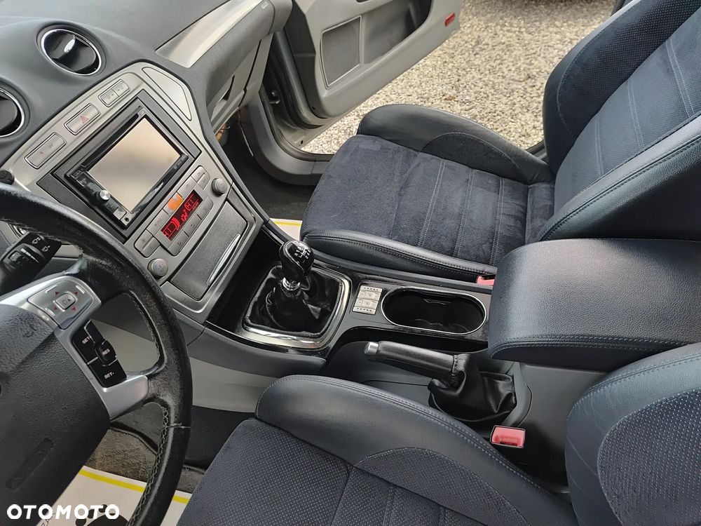 Ford Mondeo 2.0 TDCi Titanium - 14