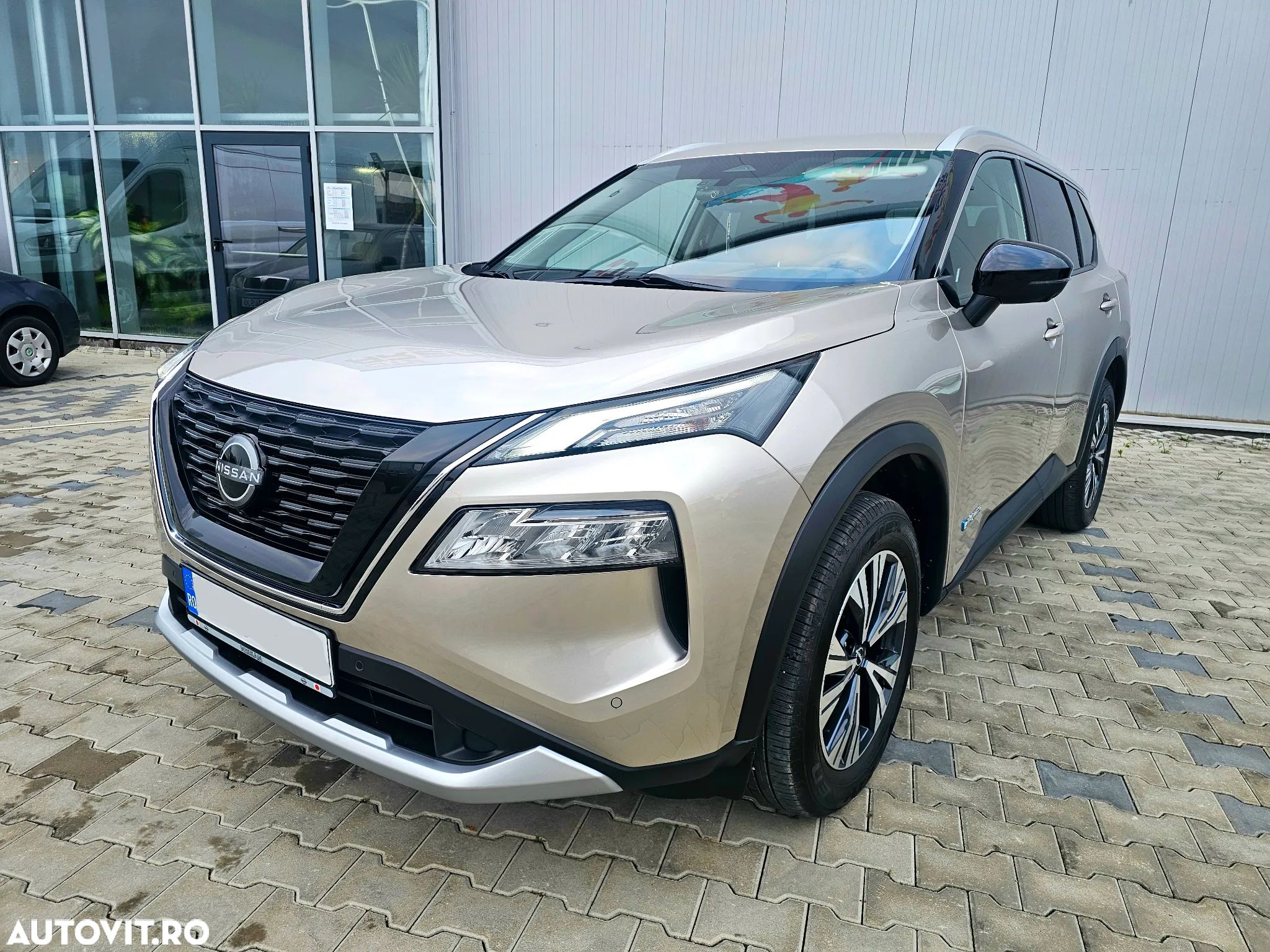 Nissan X-Trail e4ORCE N-Connecta Plus - 1