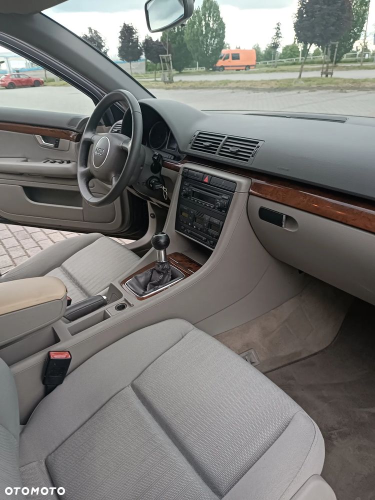 Audi A4 Avant 1.8 T - 8