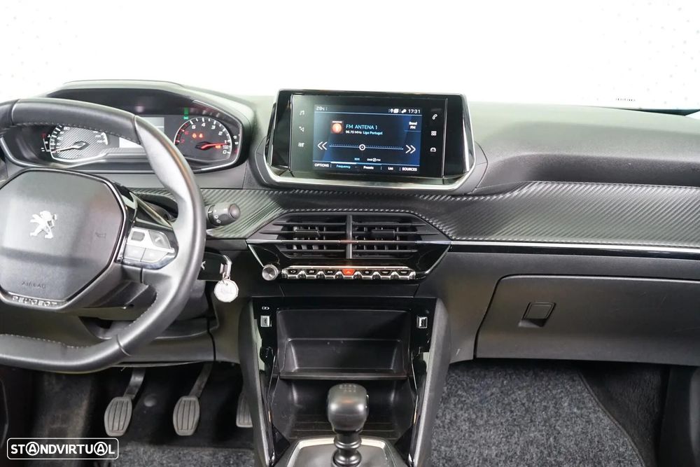 Peugeot 2008 1.2 PureTech Allure Pack - 29