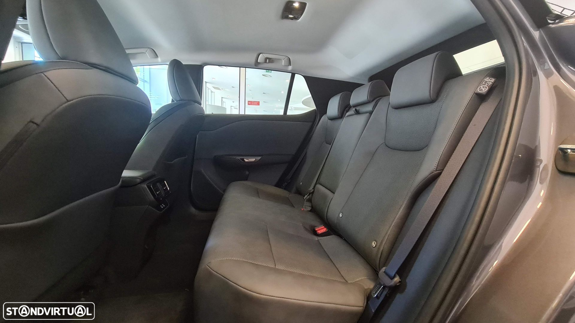 Lexus RZ 450e Executive Plus - 18