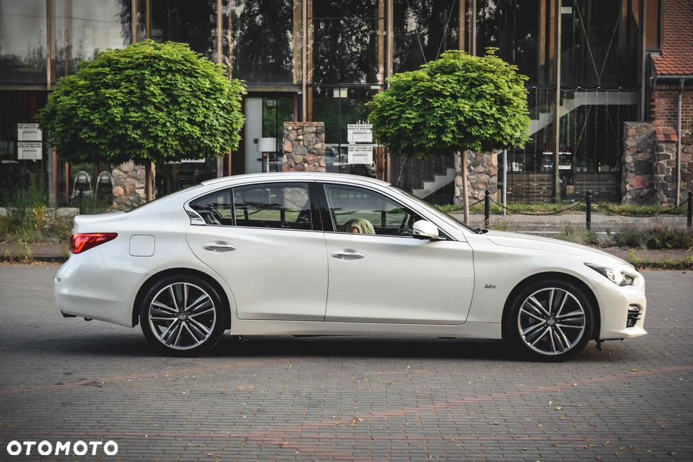 Infiniti Q50 2.0t Premium Executive EU6 - 16