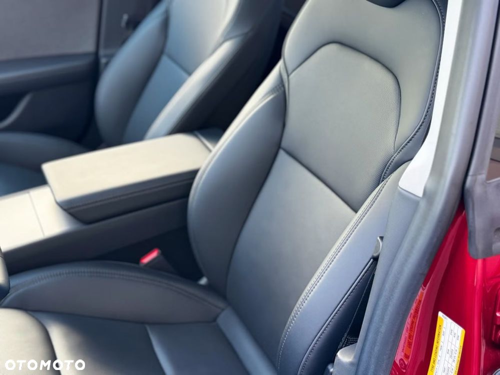 Tesla Model 3 Langstreckenbatterie Allradantrieb Dual Motor - 10