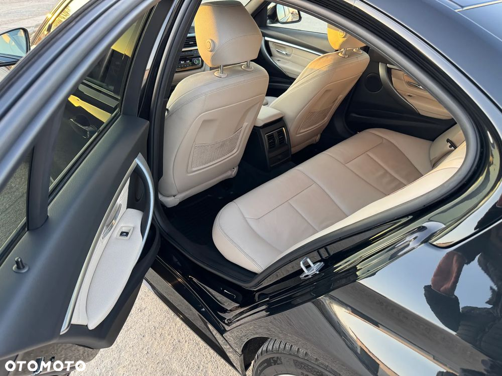 BMW Seria 3 320d M Sport Shadow - 8
