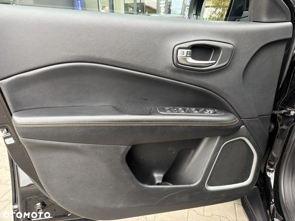 Jeep Compass 1.4 TMair Limited 4WD S&S - 12